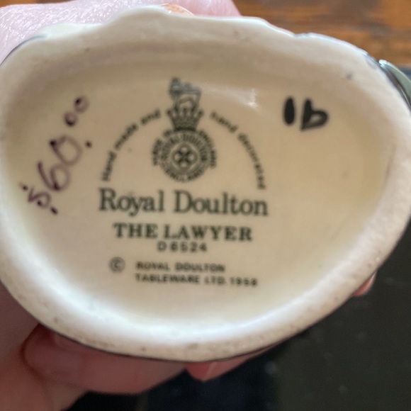 Lot of 5 small brand new Toby jugs from retail store. - Picture 6 of 9